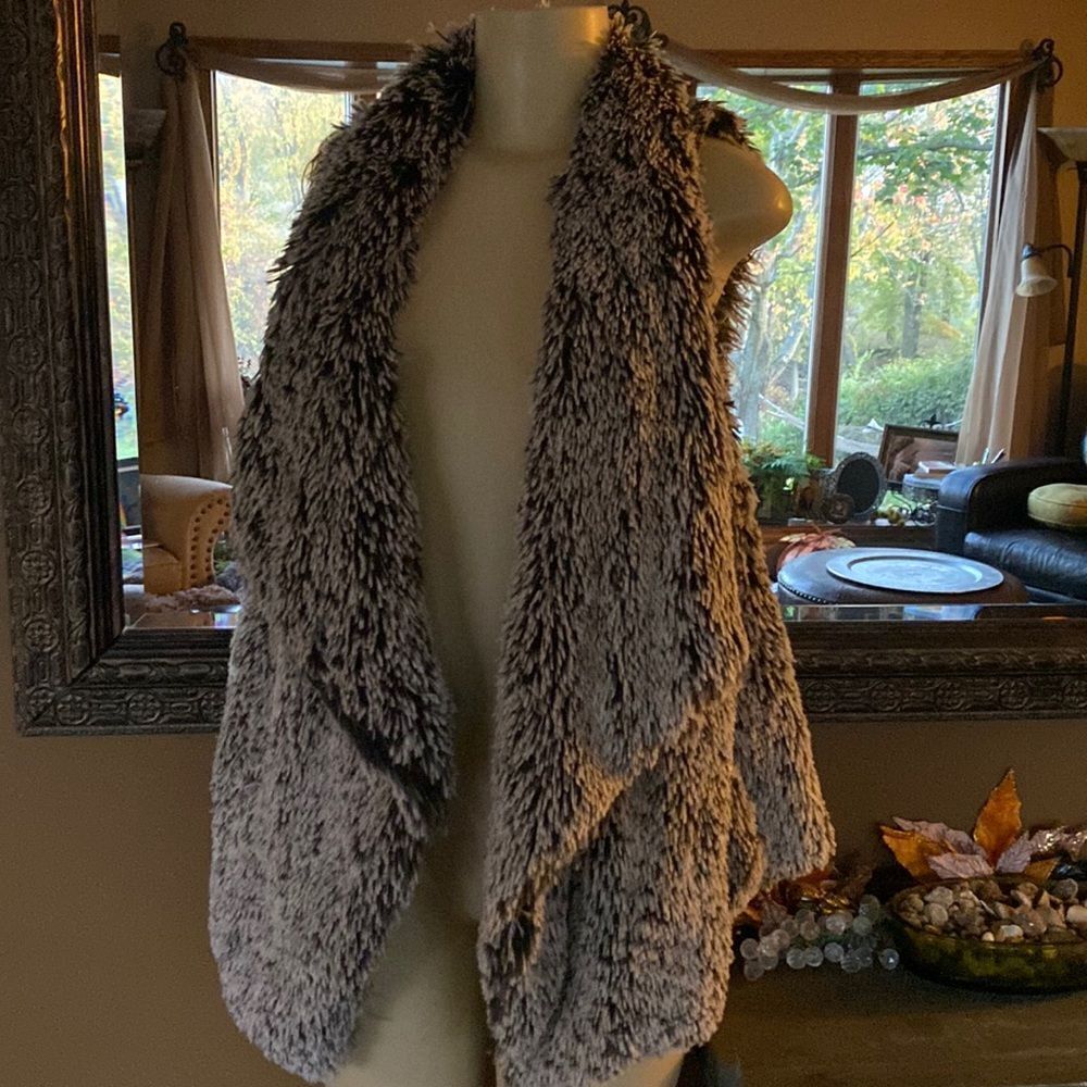 JOLT super Soft faux fur vest jacket Medium Gray